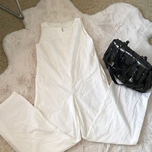 NWOT WHITE COTTON JUMPSUIT